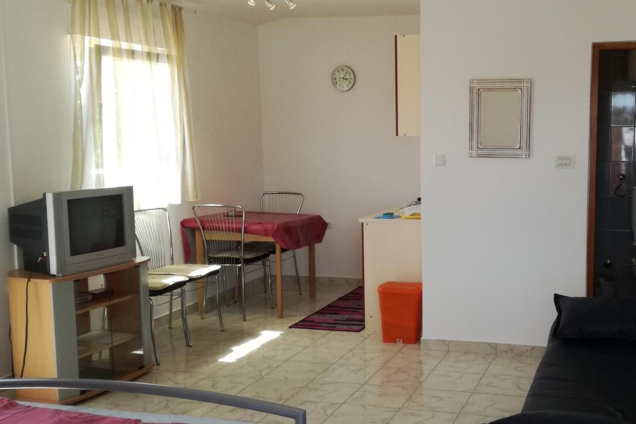 Apartments With A Parking Space Barbat, Rab - 11472 Barbat na Rabu Экстерьер фото